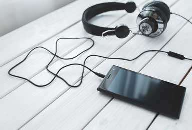 澳网：梅德韦杰夫晋级男单第三轮