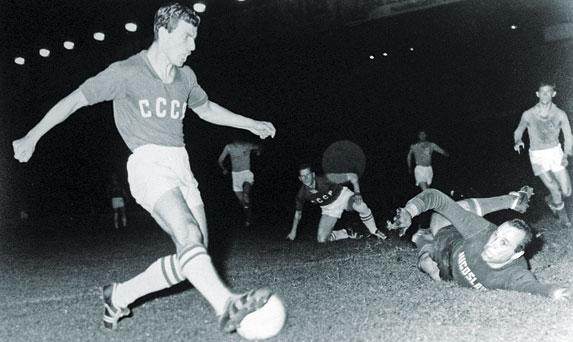 jiuyou-【欧洲杯史话·上】孕育三十载，法国人“统一”欧洲